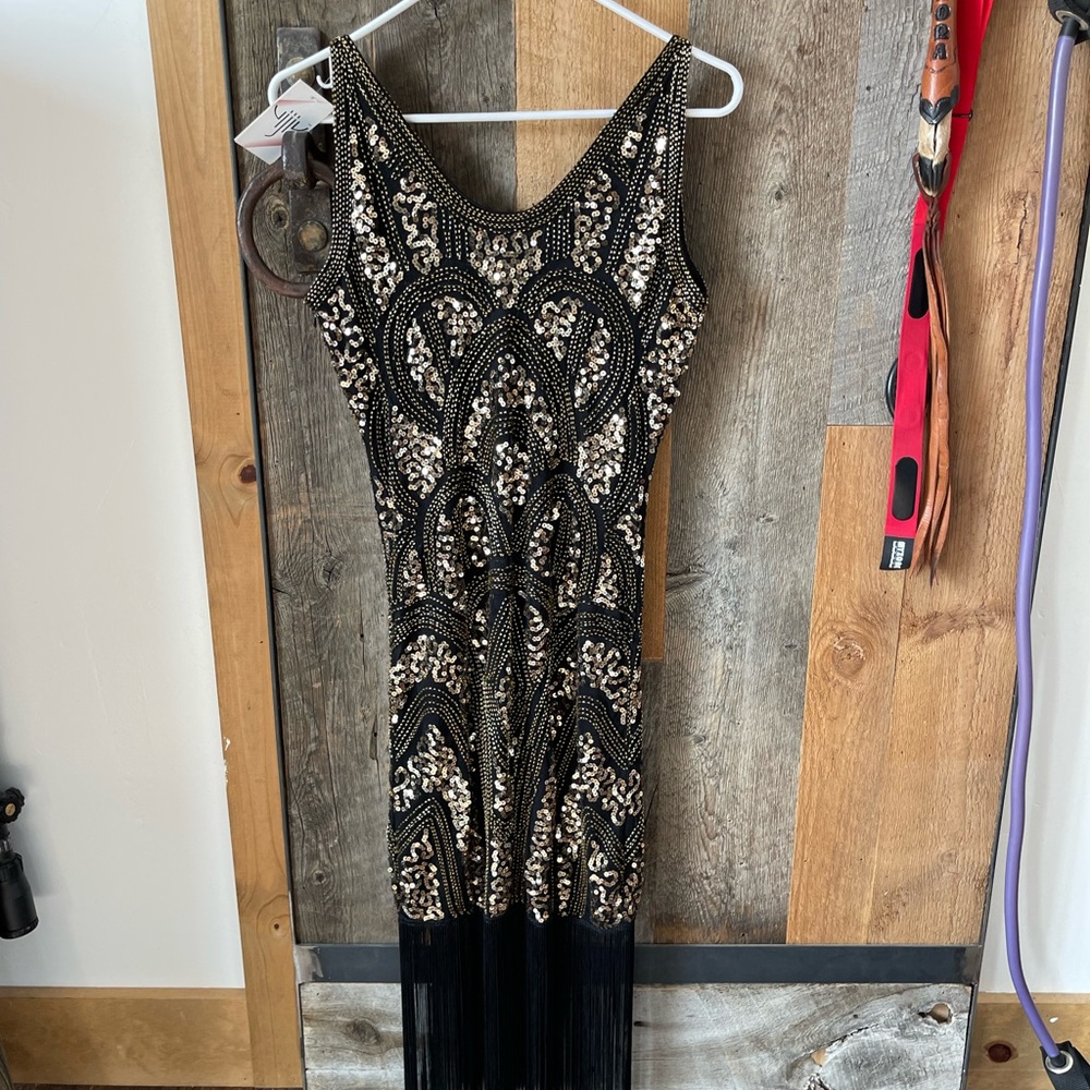 Black and Gold Sheath Cocktail Dress